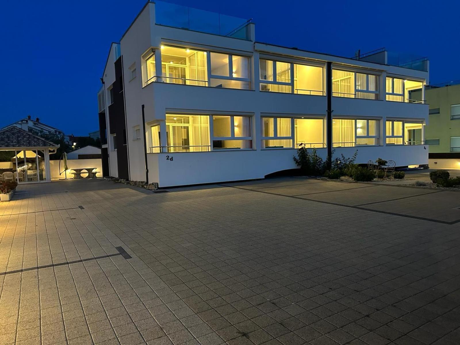 Apartments Laura 1 Privlaka  Exterior photo